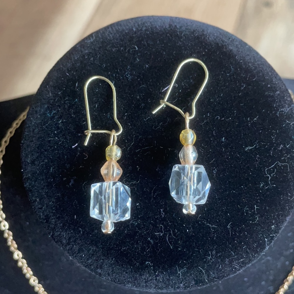 🔥 3/$15 bundle & save! Jewelry - necklace and earrings set - Picture 3 of 7